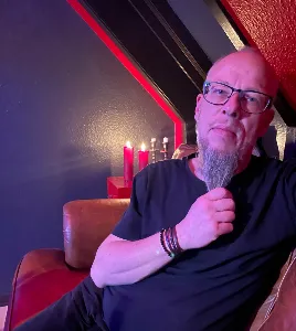 Jeg tilbyder dominans og BDSM fræk sex/hård sex i privat hjem